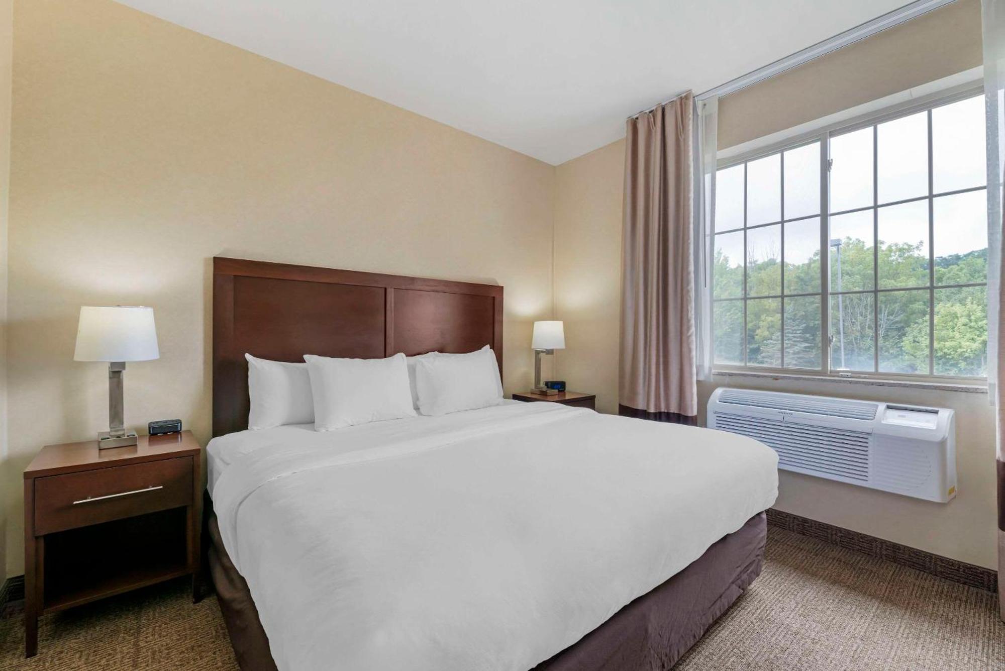 Comfort Suites Lake Geneva East Exterior foto